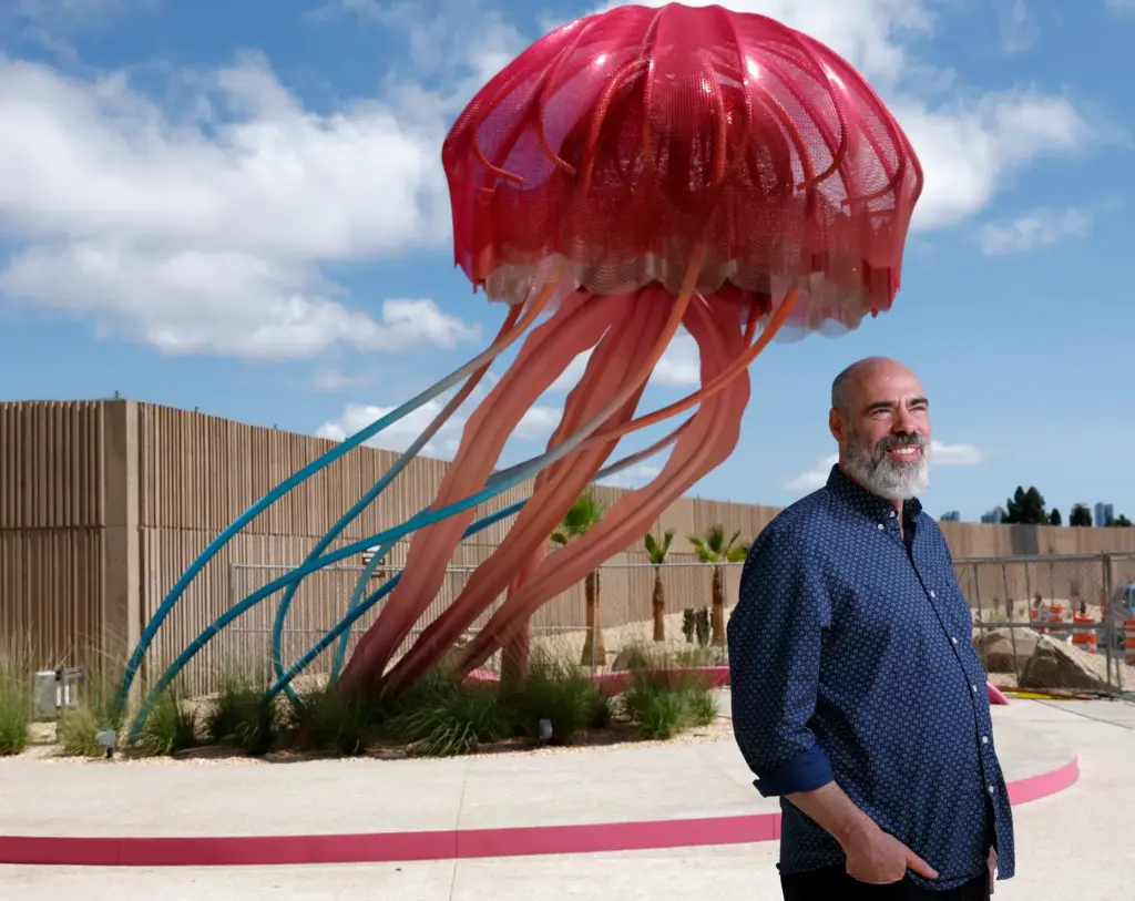 Rise, by Matthew Mazzotta, is a larger-than-life sculpture, performance space,...