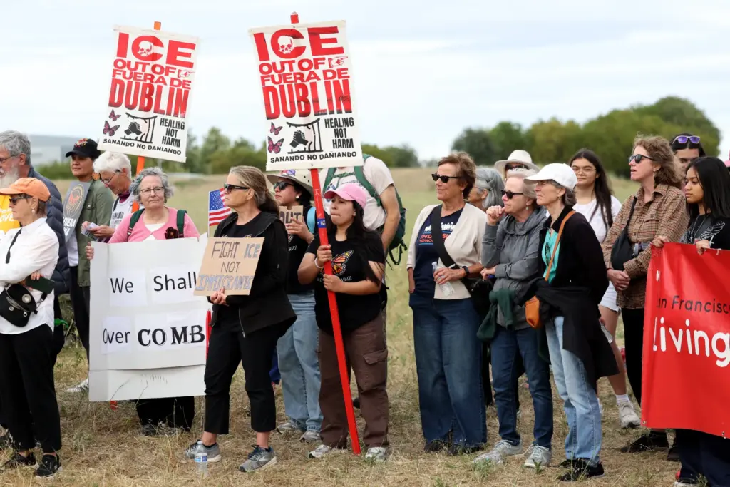 People take part in the âCaminata for Immigrant Rightsâ rally...