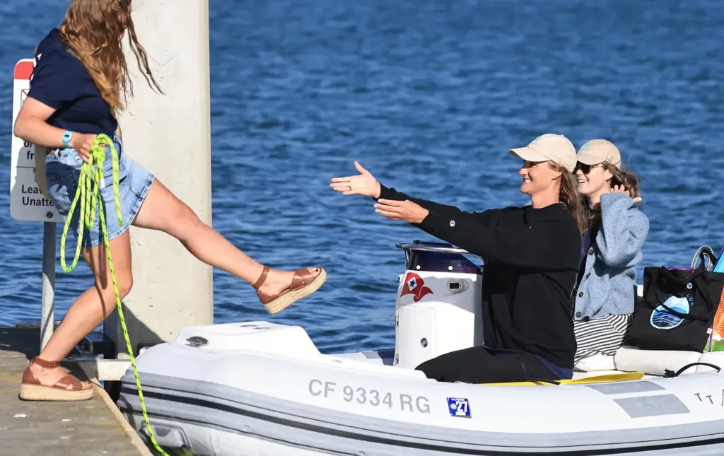 Ultra endurance swimmer Catherine Breed offers a helping hand to...