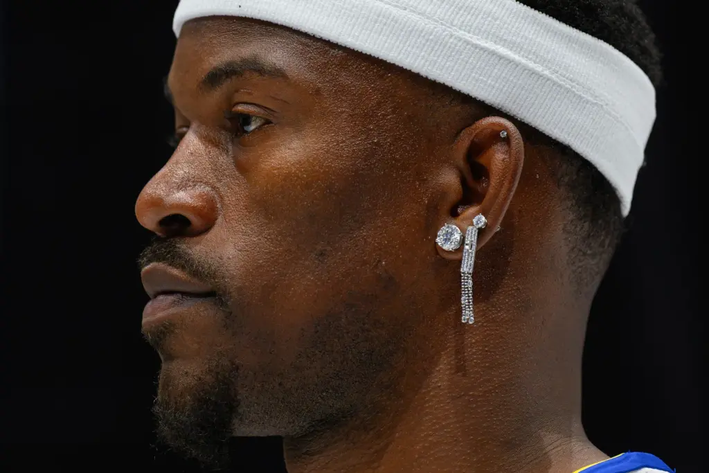 Golden State Warriorsâ Jimmy Butler III (10) wears his diamond...